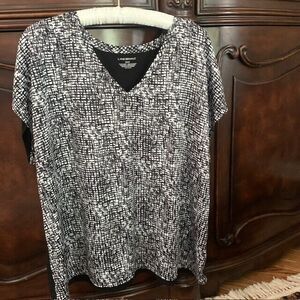 Lane Bryant Plus Size  Women's Black & White  Blouse Top Size 22/24 Cottage Core